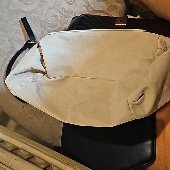 Beautiful!! bag, excellent condition except for some marks on back as shown - Picture 11 of 12